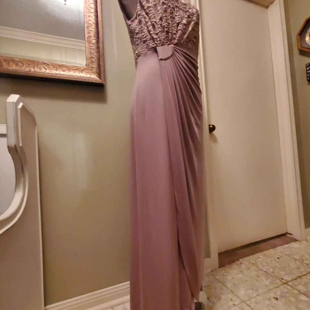 Dress - Picture 5 of 11